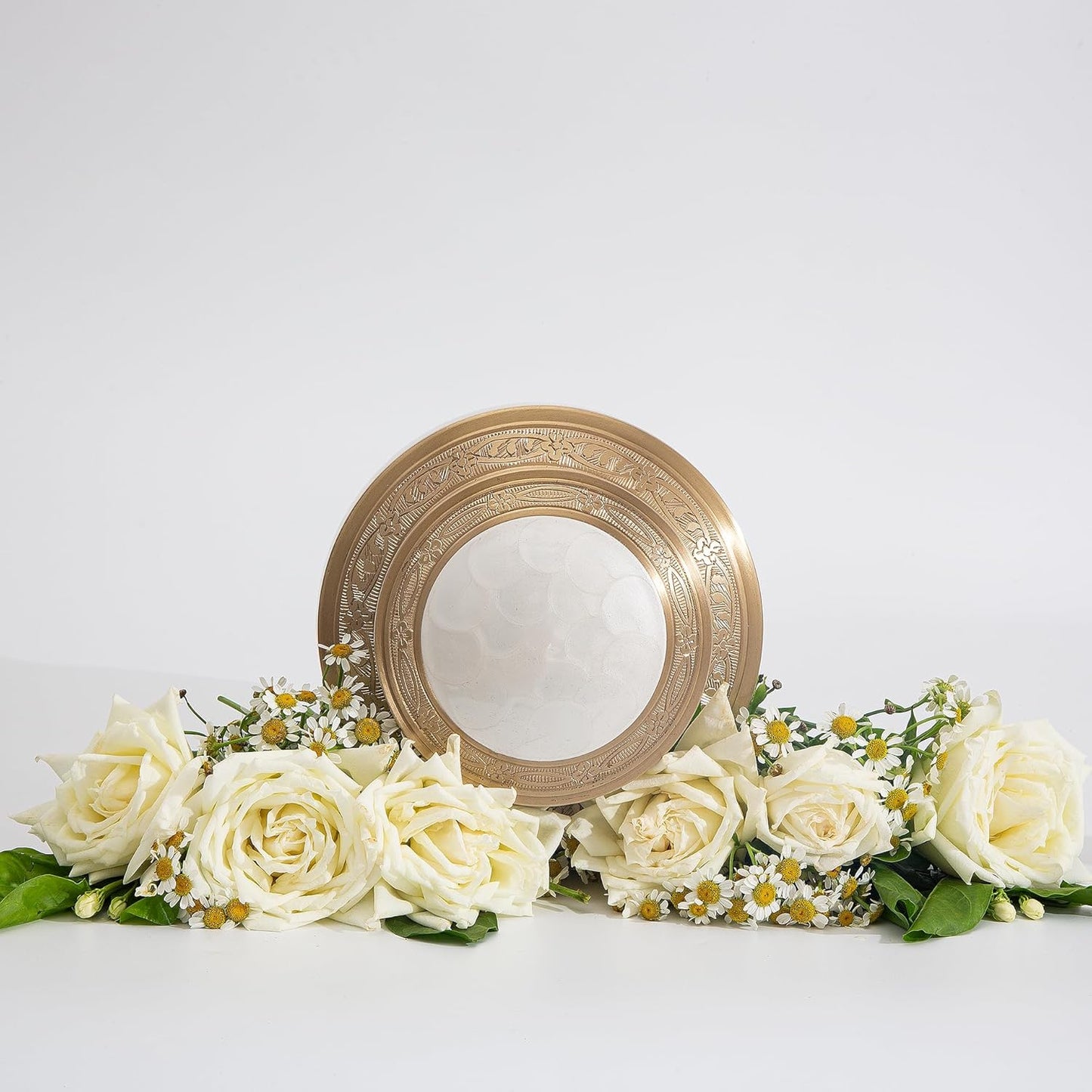 Cremation Urn for Human Ashes – Adult Brass Urn for Men or Women up to 200lbs – Handcrafted Memorial Burial Container – Suitable for Funeral or Display